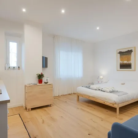 Alexander's Nest * 的里雅斯特